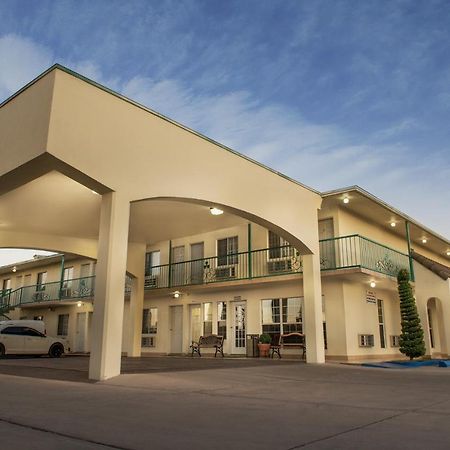 Hotel Trebol Inn Nuevo Casas Grandes Buitenkant foto